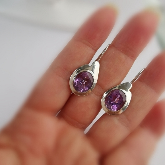 NWT Sterling Silver modernist 4ct oval amethyst drop earrings - Picture 8 of 9